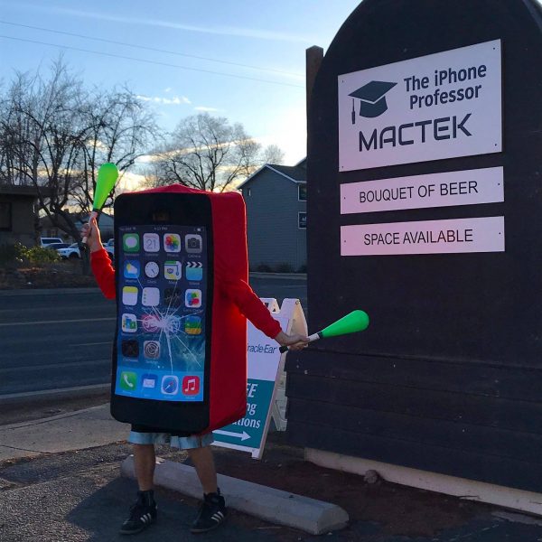 27021191_1800222106717586_1625501100591517427_o Iphone costume outside our shop tell you to contact us for your phone repairs