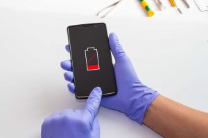 dead iphone battery the iPhone Professor working in iphone battery replacement