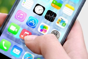 Professional iPhone Screen Repair and Replacement iphone with broken speaker is fixed by the iphone professor in bend, oregon